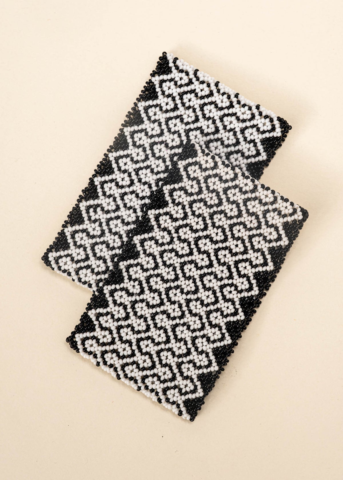 pulseiras-waura-indigena-comprar-banner-site-tucum