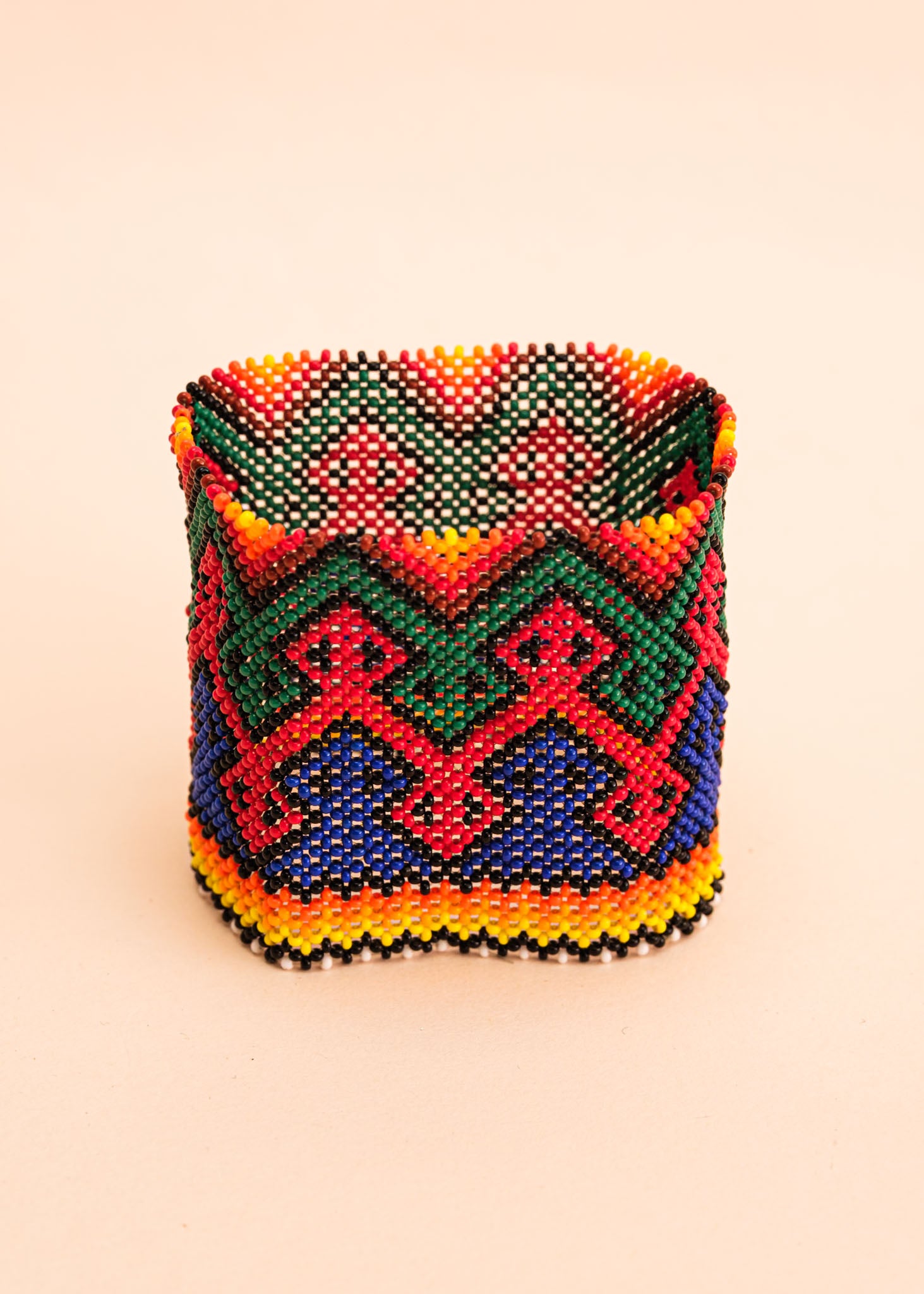 pulseiras-waura-indigena-comprar-banner-site-tucum