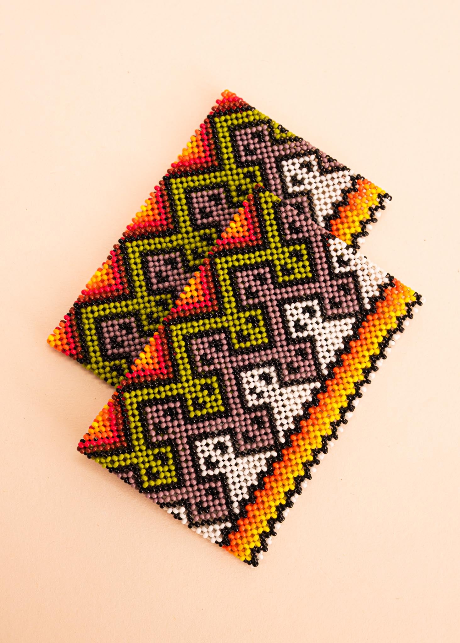 pulseiras-waura-indigena-comprar-banner-site-tucum