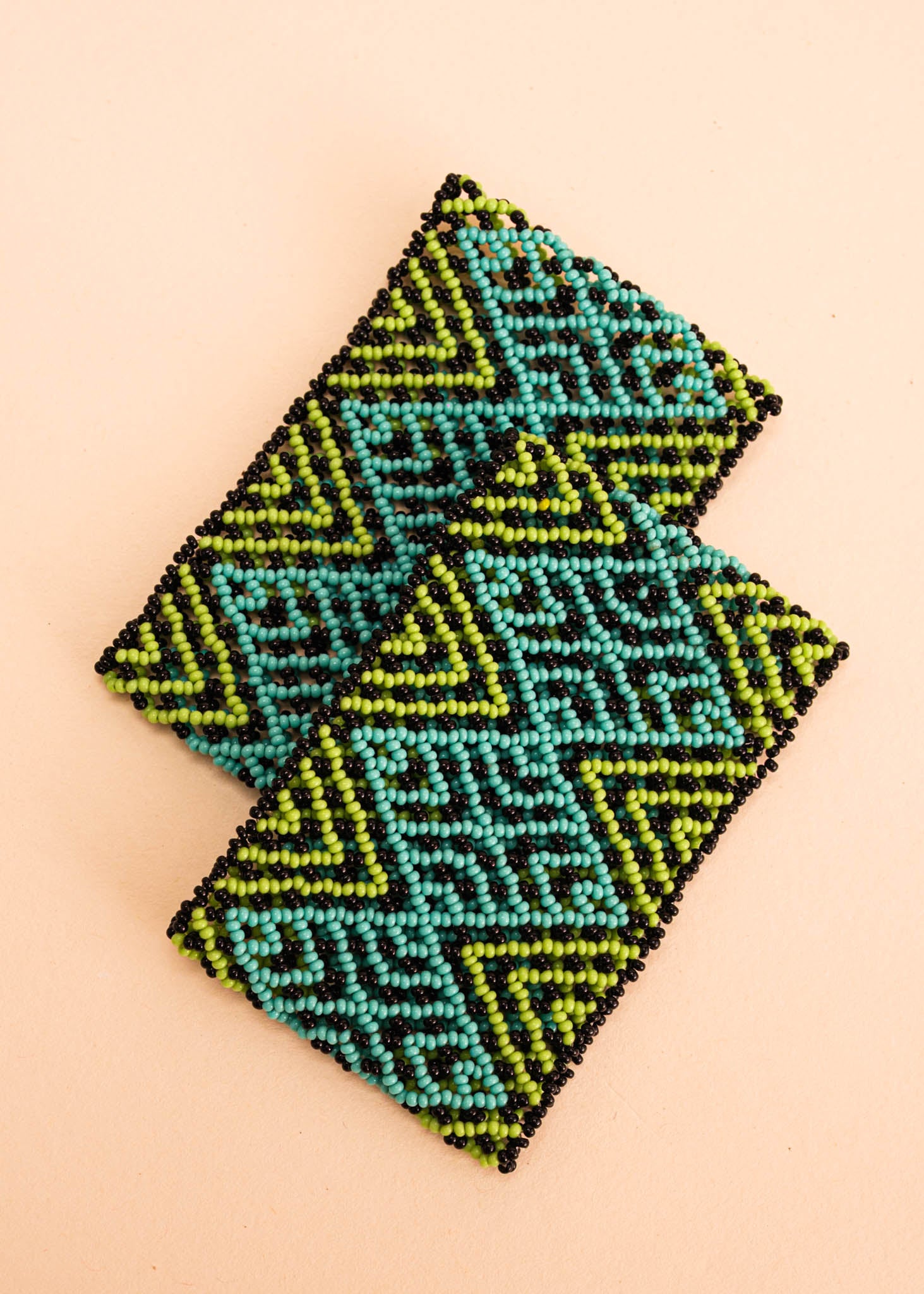 pulseiras-waura-indigena-comprar-banner-site-tucum