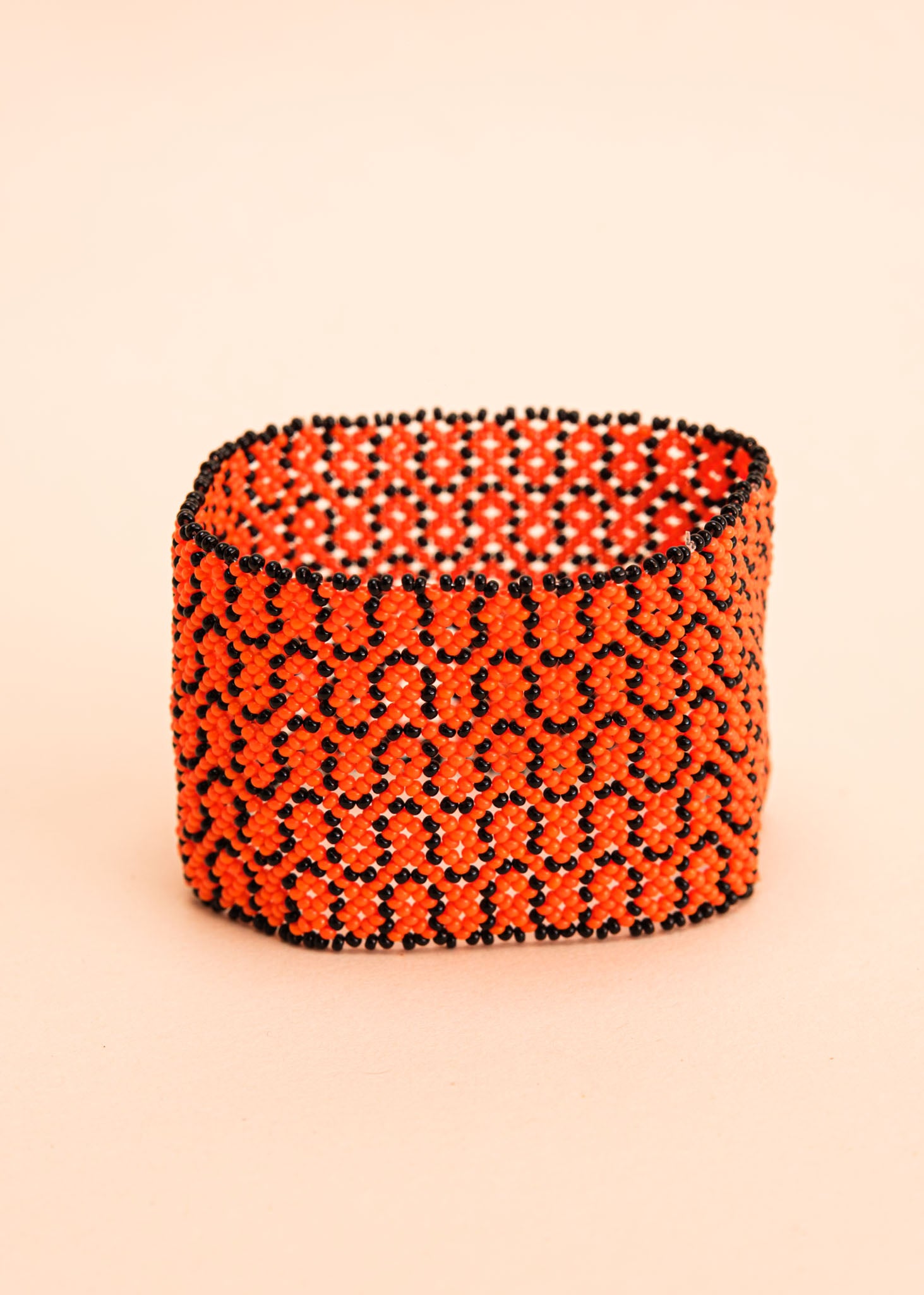 Pulseira Waurá - Joia Indígena | Tucum Brasil Imagem secundária do produto