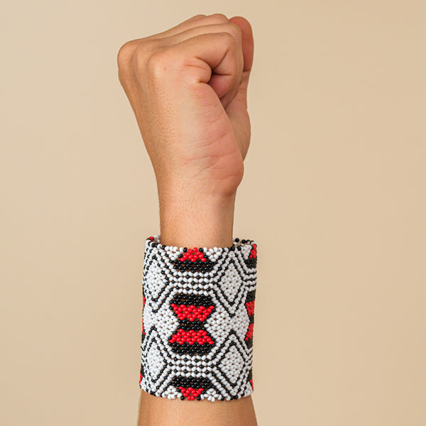 pulseiras-waura-indigena-comprar-banner-site-tucum