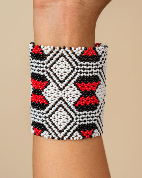 pulseiras-waura-indigena-comprar-banner-site-tucum