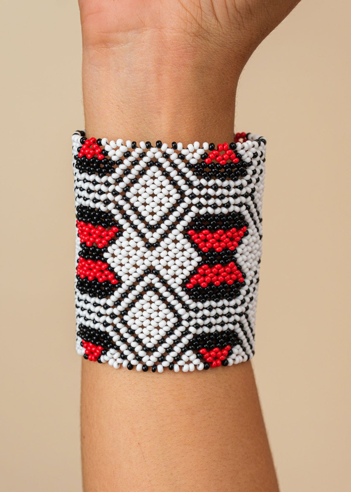 pulseiras-waura-indigena-comprar-banner-site-tucum