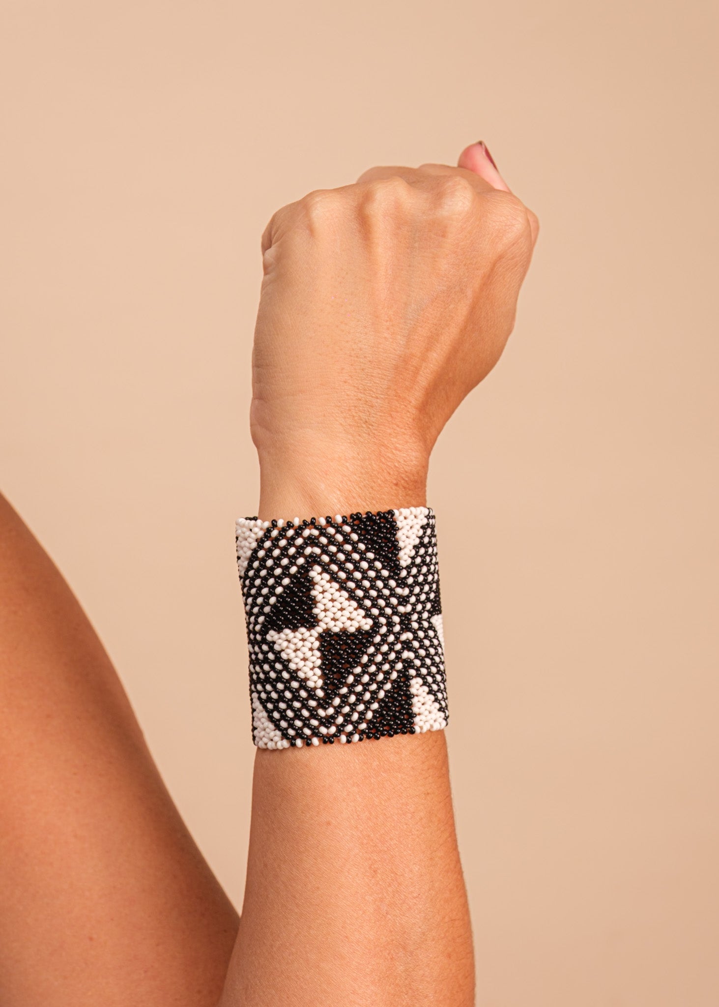 pulseiras-waura-indigena-comprar-banner-site-tucum