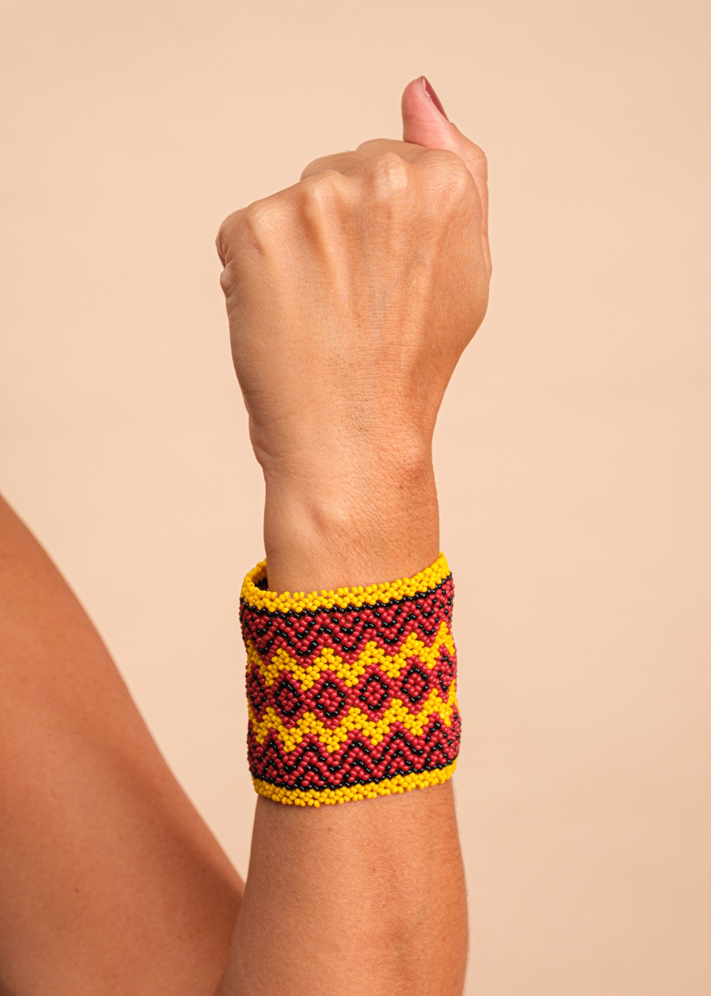 pulseiras-waura-indigena-comprar-banner-site-tucum Imagem principal do produto
