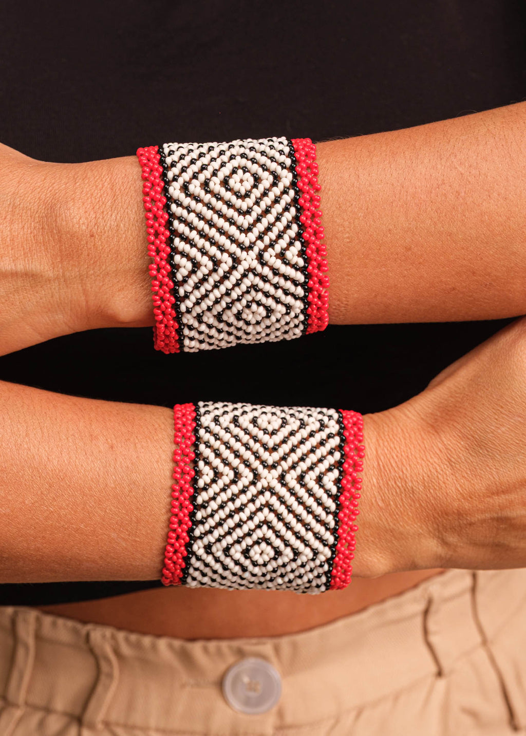 pulseiras-waura-indigena-comprar-banner-site-tucum