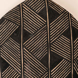 Os Remos indígenas são feitos de madeira que vem da floresta em pé, e são esculpidos e pintados à mão pelos povos indígenas do Brasil. Ganhe 10% de desconto na sua primeira compra!