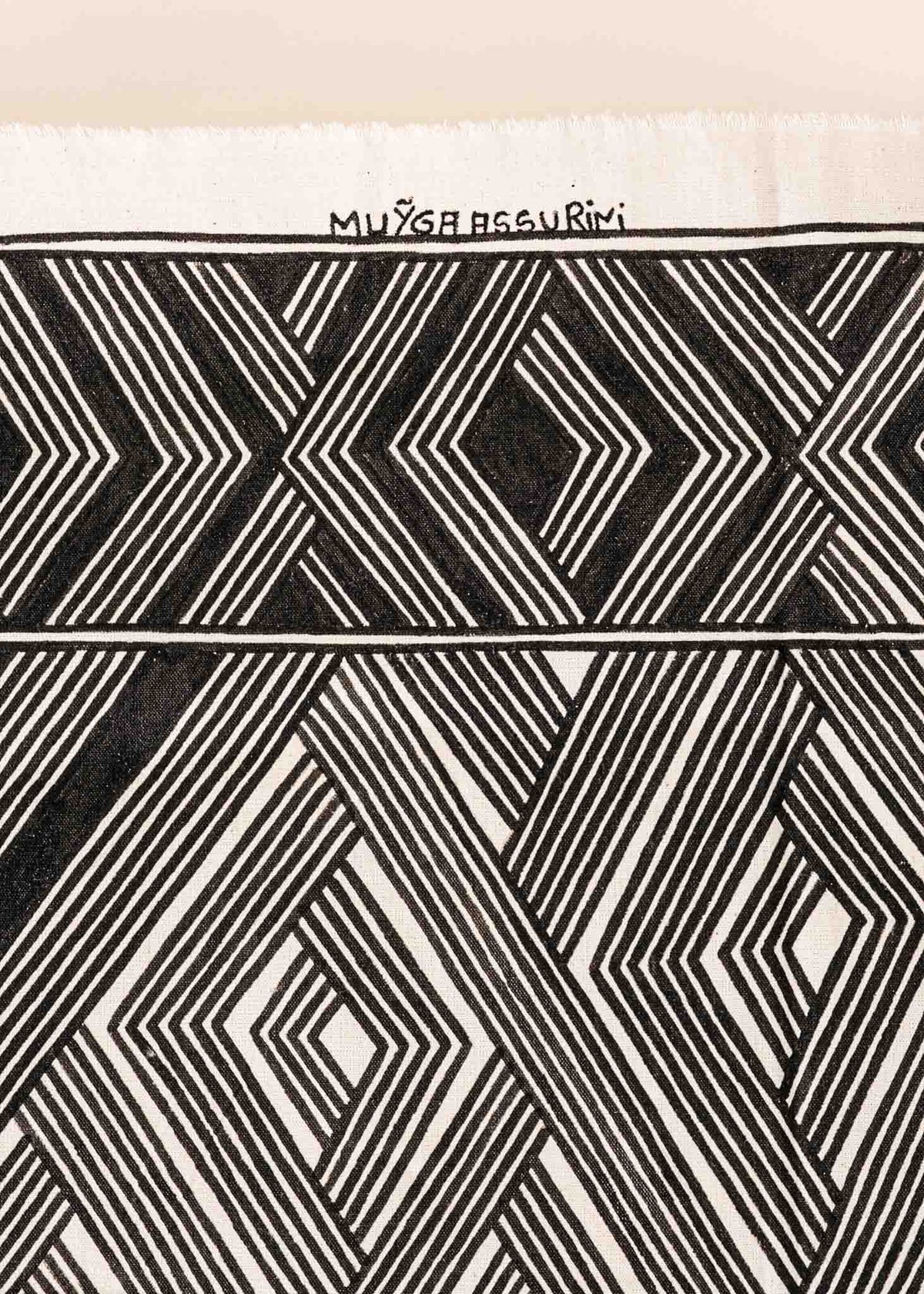 A pintura em tecido é uma inovação criativa indígena a partir de um dos aspectos mais característicos de suas culturas: a pintura corporal. A Tucum tem o prazer de apresentar toda a força e a beleza das pinturas indígenas!  Ganhe 10% de desconto na sua primeira compra!