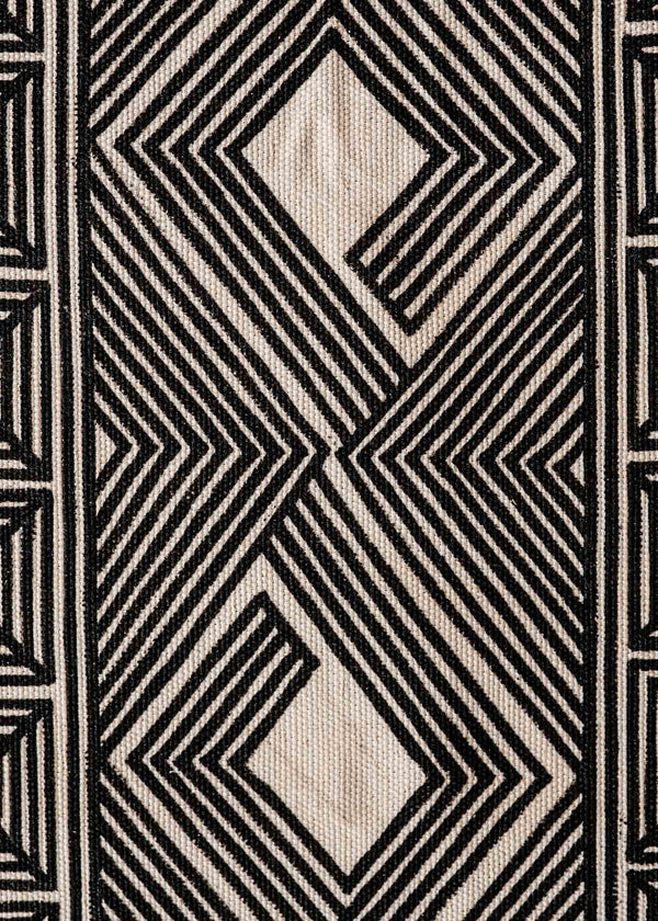 A pintura em tecido é uma inovação criativa indígena a partir de um dos aspectos mais característicos de suas culturas: a pintura corporal. A Tucum tem o prazer de apresentar toda a força e a beleza das pinturas indígenas!  Ganhe 10% de desconto na sua primeira compra!
