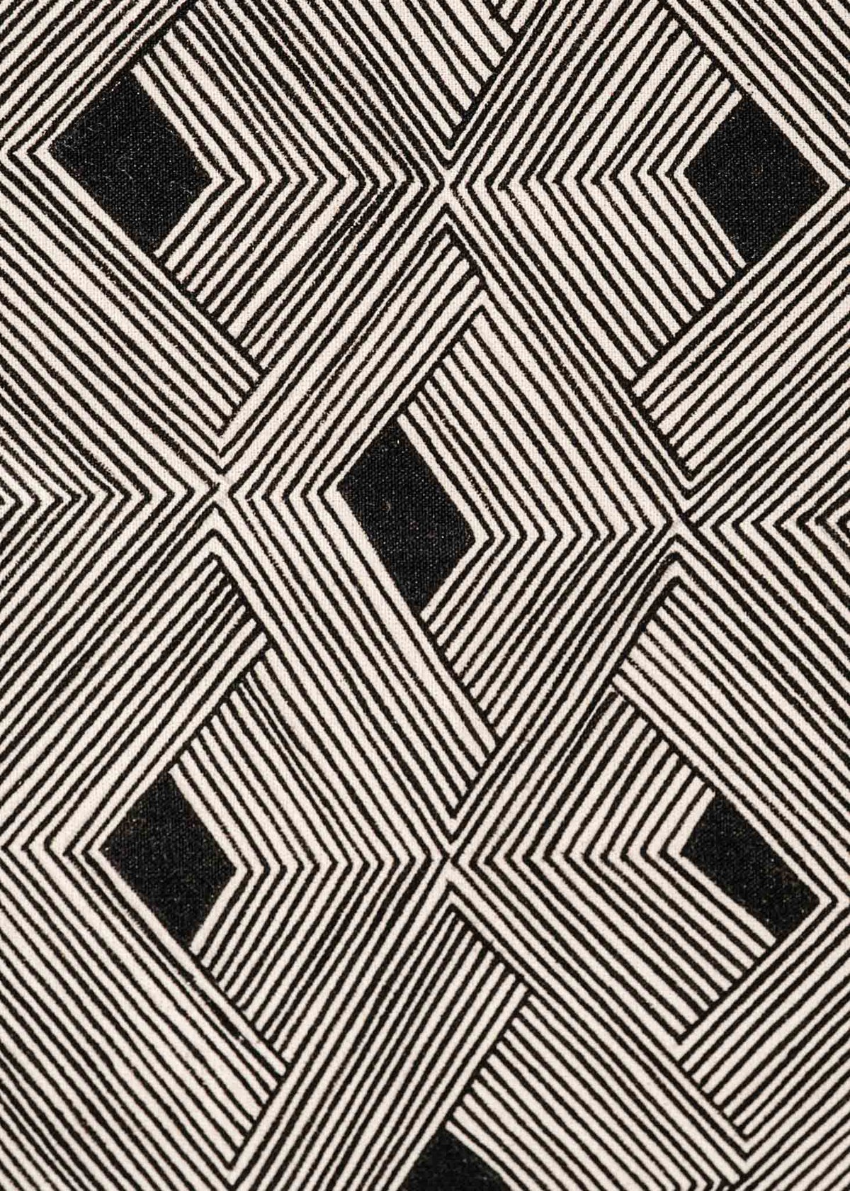 A pintura em tecido é uma inovação criativa indígena a partir de um dos aspectos mais característicos de suas culturas: a pintura corporal. A Tucum tem o prazer de apresentar toda a força e a beleza das pinturas indígenas!  Ganhe 10% de desconto na sua primeira compra!