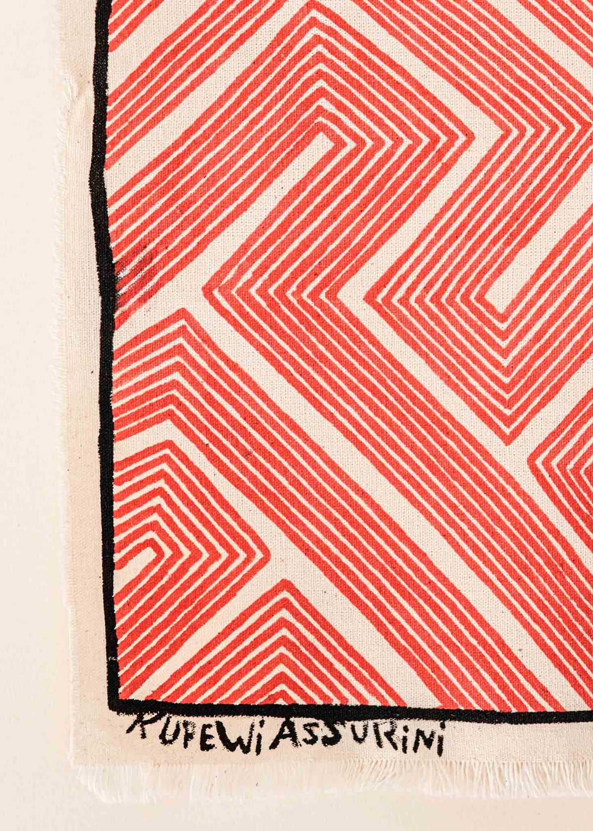 A pintura em tecido é uma inovação criativa indígena a partir de um dos aspectos mais característicos de suas culturas: a pintura corporal. A Tucum tem o prazer de apresentar toda a força e a beleza das pinturas indígenas!  Ganhe 10% de desconto na sua primeira compra!