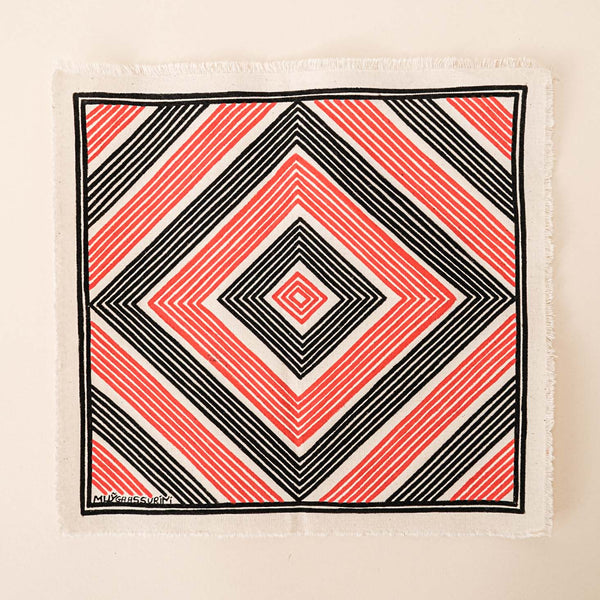 A pintura em tecido é uma inovação criativa indígena a partir de um dos aspectos mais característicos de suas culturas: a pintura corporal. A Tucum tem o prazer de apresentar toda a força e a beleza das pinturas indígenas!  Ganhe 10% de desconto na sua primeira compra!