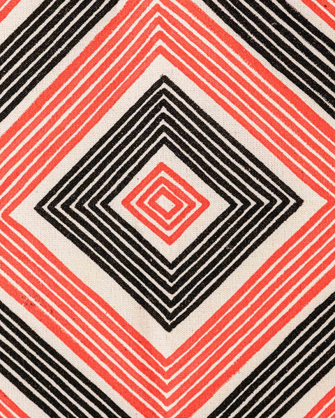 A pintura em tecido é uma inovação criativa indígena a partir de um dos aspectos mais característicos de suas culturas: a pintura corporal. A Tucum tem o prazer de apresentar toda a força e a beleza das pinturas indígenas!  Ganhe 10% de desconto na sua primeira compra!