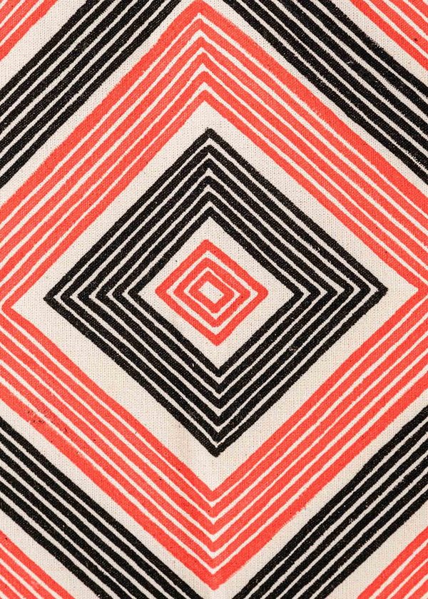 A pintura em tecido é uma inovação criativa indígena a partir de um dos aspectos mais característicos de suas culturas: a pintura corporal. A Tucum tem o prazer de apresentar toda a força e a beleza das pinturas indígenas!  Ganhe 10% de desconto na sua primeira compra!