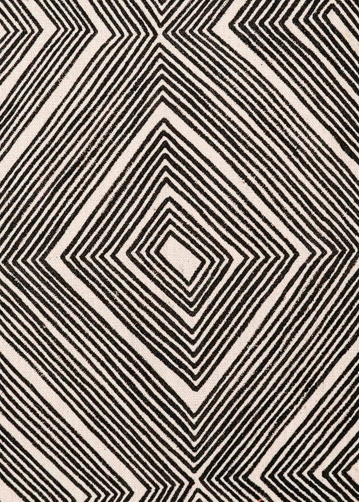 A pintura em tecido é uma inovação criativa indígena a partir de um dos aspectos mais característicos de suas culturas: a pintura corporal. A Tucum tem o prazer de apresentar toda a força e a beleza das pinturas indígenas!  Ganhe 10% de desconto na sua primeira compra!