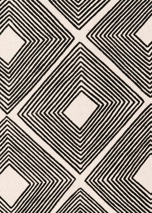 A pintura em tecido é uma inovação criativa indígena a partir de um dos aspectos mais característicos de suas culturas: a pintura corporal. A Tucum tem o prazer de apresentar toda a força e a beleza das pinturas indígenas!  Ganhe 10% de desconto na sua primeira compra!