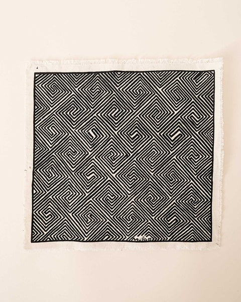 A pintura em tecido é uma inovação criativa indígena a partir de um dos aspectos mais característicos de suas culturas: a pintura corporal. A Tucum tem o prazer de apresentar toda a força e a beleza das pinturas indígenas!  Ganhe 10% de desconto na sua primeira compra!