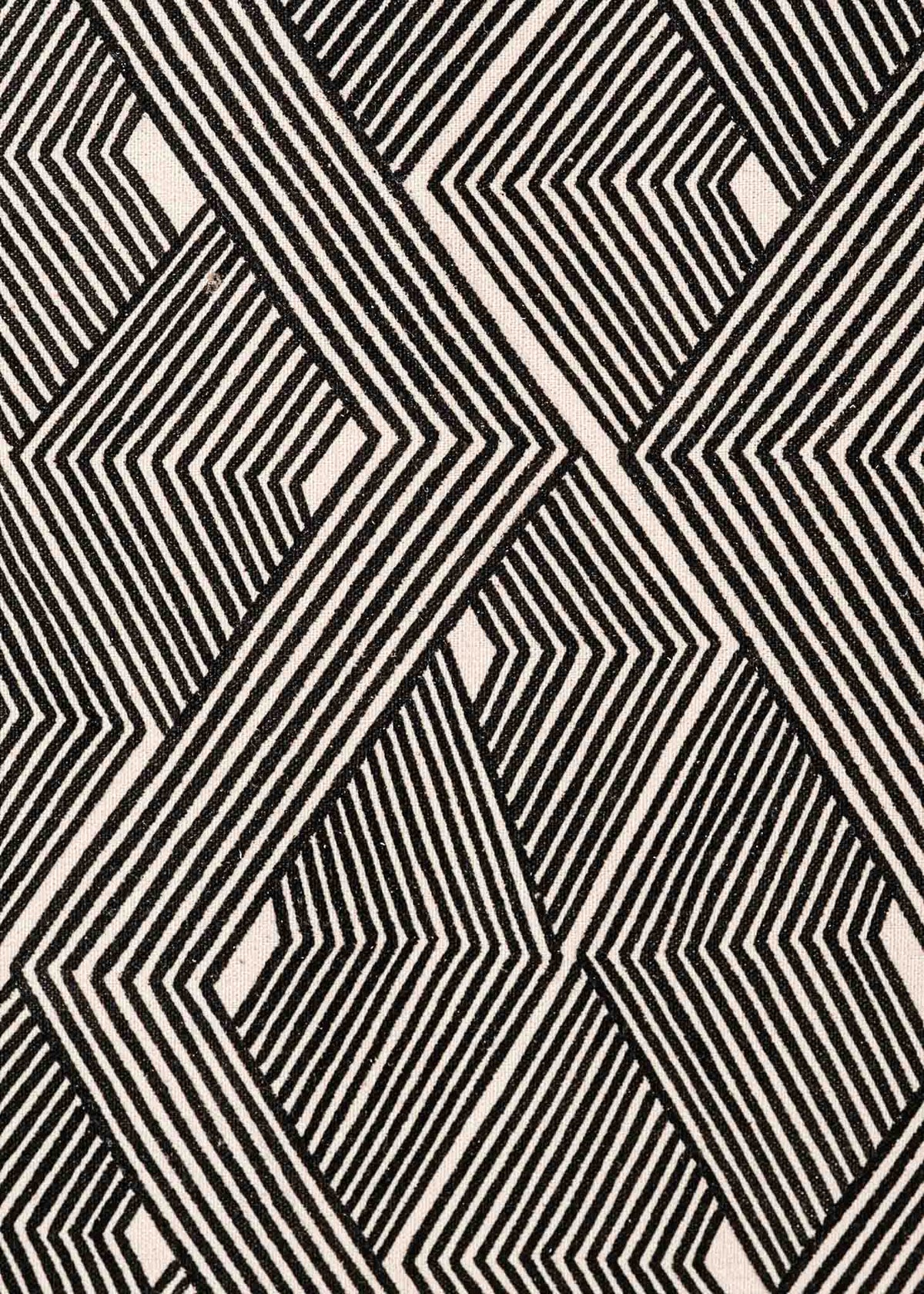 A pintura em tecido é uma inovação criativa indígena a partir de um dos aspectos mais característicos de suas culturas: a pintura corporal. A Tucum tem o prazer de apresentar toda a força e a beleza das pinturas indígenas!  Ganhe 10% de desconto na sua primeira compra!