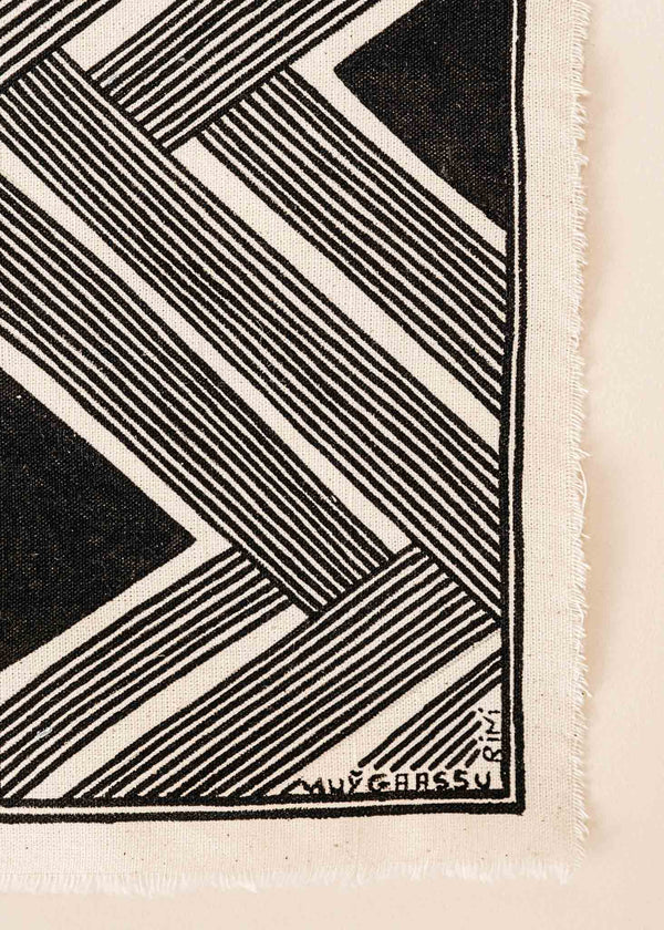 A pintura em tecido é uma inovação criativa indígena a partir de um dos aspectos mais característicos de suas culturas: a pintura corporal. A Tucum tem o prazer de apresentar toda a força e a beleza das pinturas indígenas!  Ganhe 10% de desconto na sua primeira compra!