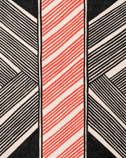 A pintura em tecido é uma inovação criativa indígena a partir de um dos aspectos mais característicos de suas culturas: a pintura corporal. A Tucum tem o prazer de apresentar toda a força e a beleza das pinturas indígenas!  Ganhe 10% de desconto na sua primeira compra!