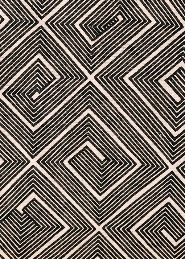 A pintura em tecido é uma inovação criativa indígena a partir de um dos aspectos mais característicos de suas culturas: a pintura corporal. A Tucum tem o prazer de apresentar toda a força e a beleza das pinturas indígenas!  Ganhe 10% de desconto na sua primeira compra!