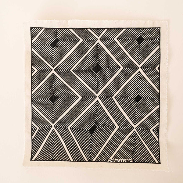 A pintura em tecido é uma inovação criativa indígena a partir de um dos aspectos mais característicos de suas culturas: a pintura corporal. A Tucum tem o prazer de apresentar toda a força e a beleza das pinturas indígenas!  Ganhe 10% de desconto na sua primeira compra!