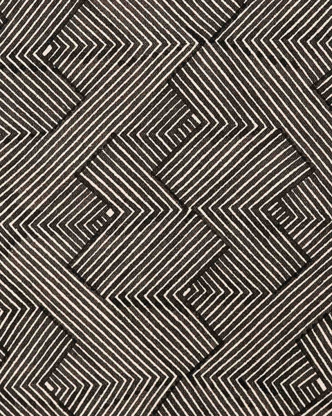 A pintura em tecido é uma inovação criativa indígena a partir de um dos aspectos mais característicos de suas culturas: a pintura corporal. A Tucum tem o prazer de apresentar toda a força e a beleza das pinturas indígenas!  Ganhe 10% de desconto na sua primeira compra!