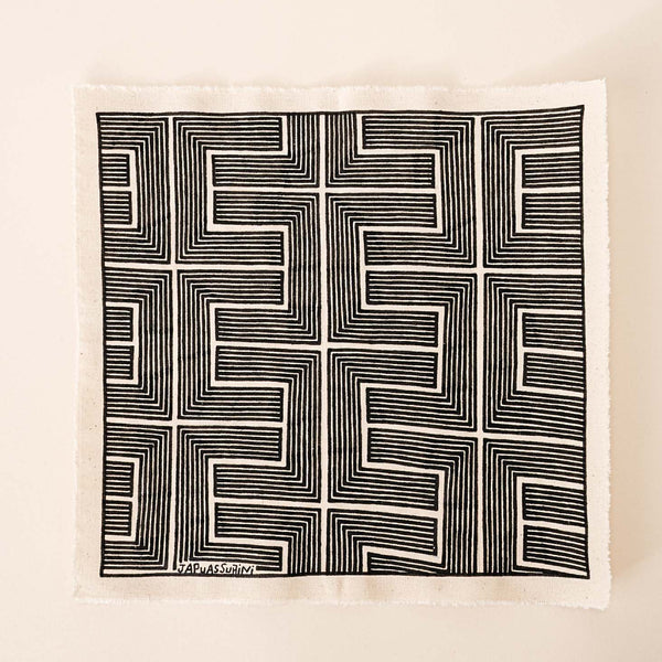 A pintura em tecido é uma inovação criativa indígena a partir de um dos aspectos mais característicos de suas culturas: a pintura corporal. A Tucum tem o prazer de apresentar toda a força e a beleza das pinturas indígenas!  Ganhe 10% de desconto na sua primeira compra!