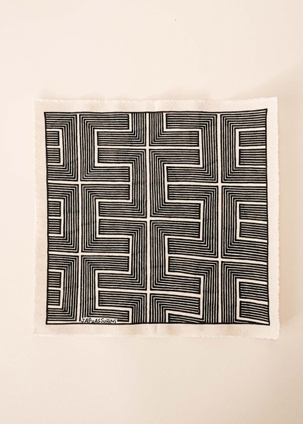 A pintura em tecido é uma inovação criativa indígena a partir de um dos aspectos mais característicos de suas culturas: a pintura corporal. A Tucum tem o prazer de apresentar toda a força e a beleza das pinturas indígenas!  Ganhe 10% de desconto na sua primeira compra!