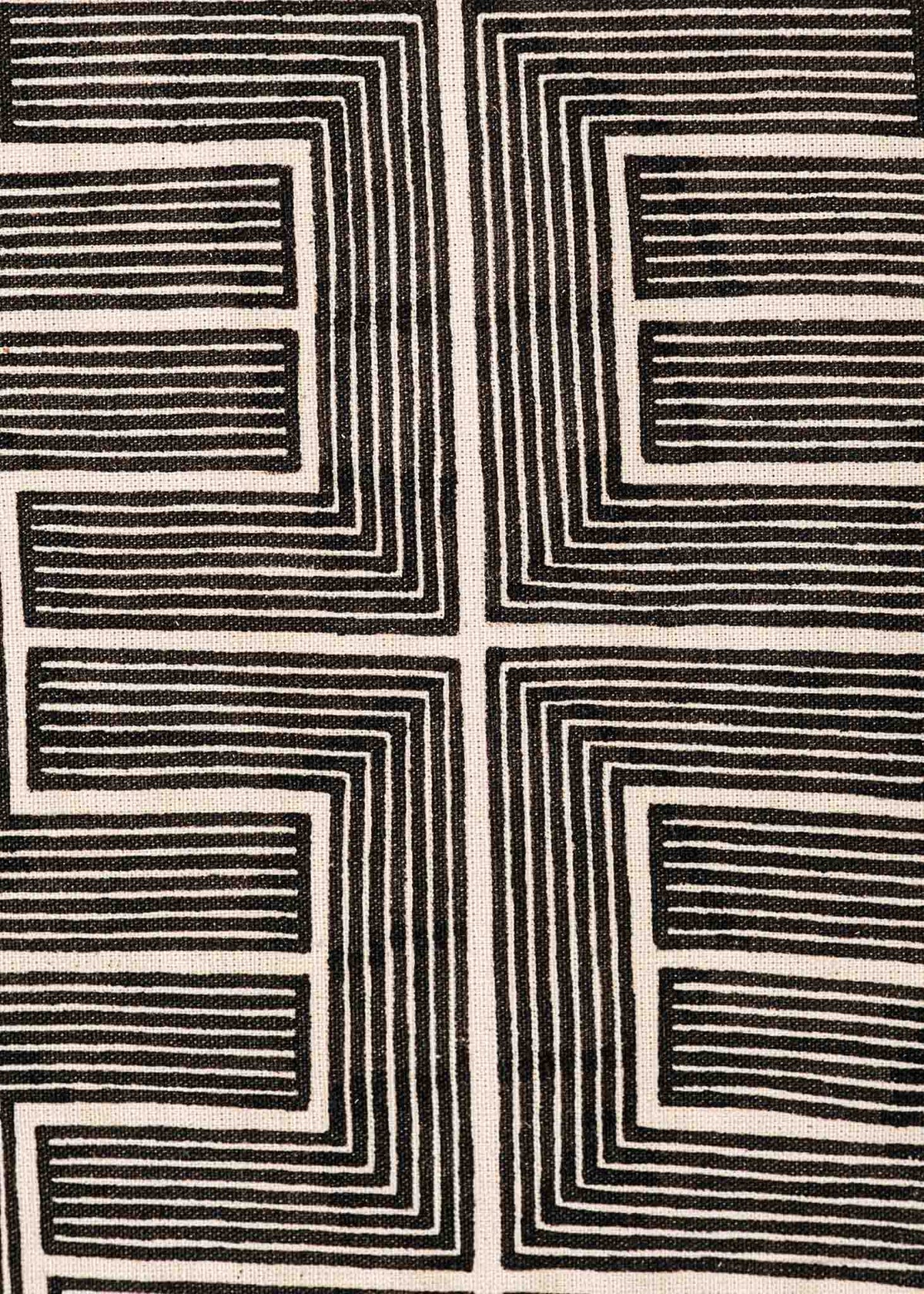 A pintura em tecido é uma inovação criativa indígena a partir de um dos aspectos mais característicos de suas culturas: a pintura corporal. A Tucum tem o prazer de apresentar toda a força e a beleza das pinturas indígenas!  Ganhe 10% de desconto na sua primeira compra!