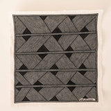 A pintura em tecido é uma inovação criativa indígena a partir de um dos aspectos mais característicos de suas culturas: a pintura corporal. A Tucum tem o prazer de apresentar toda a força e a beleza das pinturas indígenas!  Ganhe 10% de desconto na sua primeira compra!