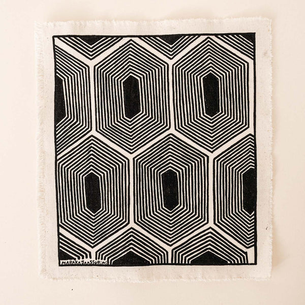 A pintura em tecido é uma inovação criativa indígena a partir de um dos aspectos mais característicos de suas culturas: a pintura corporal. A Tucum tem o prazer de apresentar toda a força e a beleza das pinturas indígenas!  Ganhe 10% de desconto na sua primeira compra!