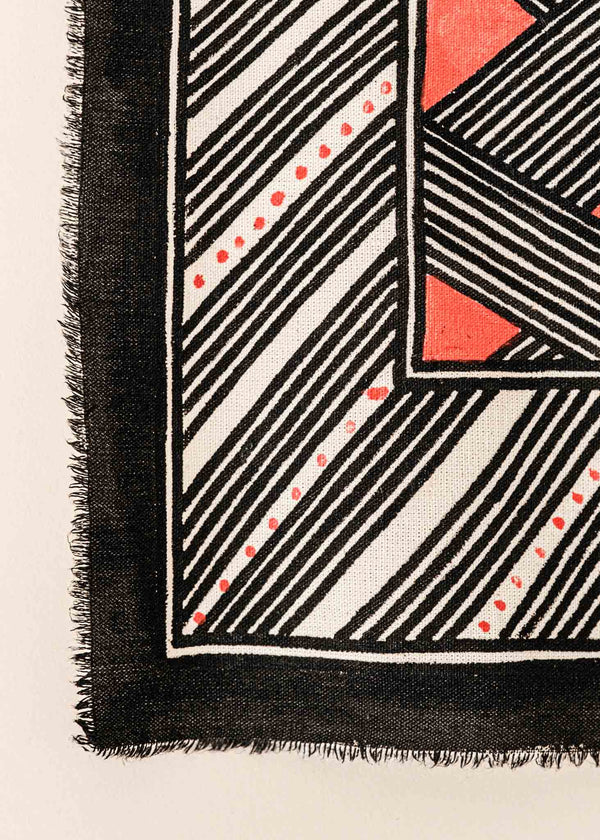 A pintura em tecido é uma inovação criativa indígena a partir de um dos aspectos mais característicos de suas culturas: a pintura corporal. A Tucum tem o prazer de apresentar toda a força e a beleza das pinturas indígenas!  Ganhe 10% de desconto na sua primeira compra!