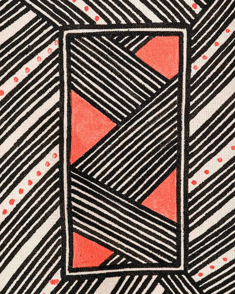 A pintura em tecido é uma inovação criativa indígena a partir de um dos aspectos mais característicos de suas culturas: a pintura corporal. A Tucum tem o prazer de apresentar toda a força e a beleza das pinturas indígenas!  Ganhe 10% de desconto na sua primeira compra!