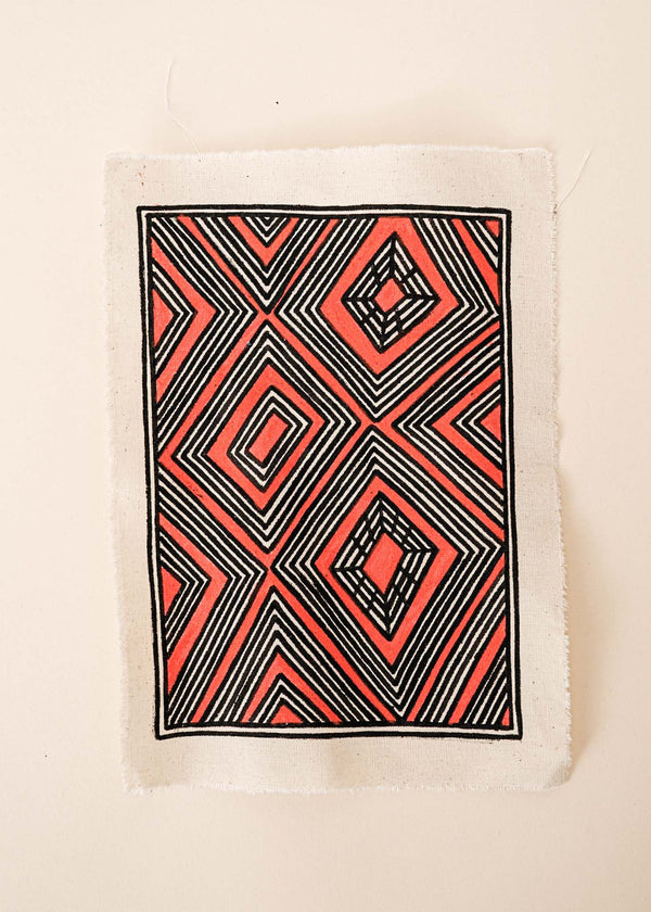 A pintura em tecido é uma inovação criativa indígena a partir de um dos aspectos mais característicos de suas culturas: a pintura corporal. A Tucum tem o prazer de apresentar toda a força e a beleza das pinturas indígenas!  Ganhe 10% de desconto na sua primeira compra!