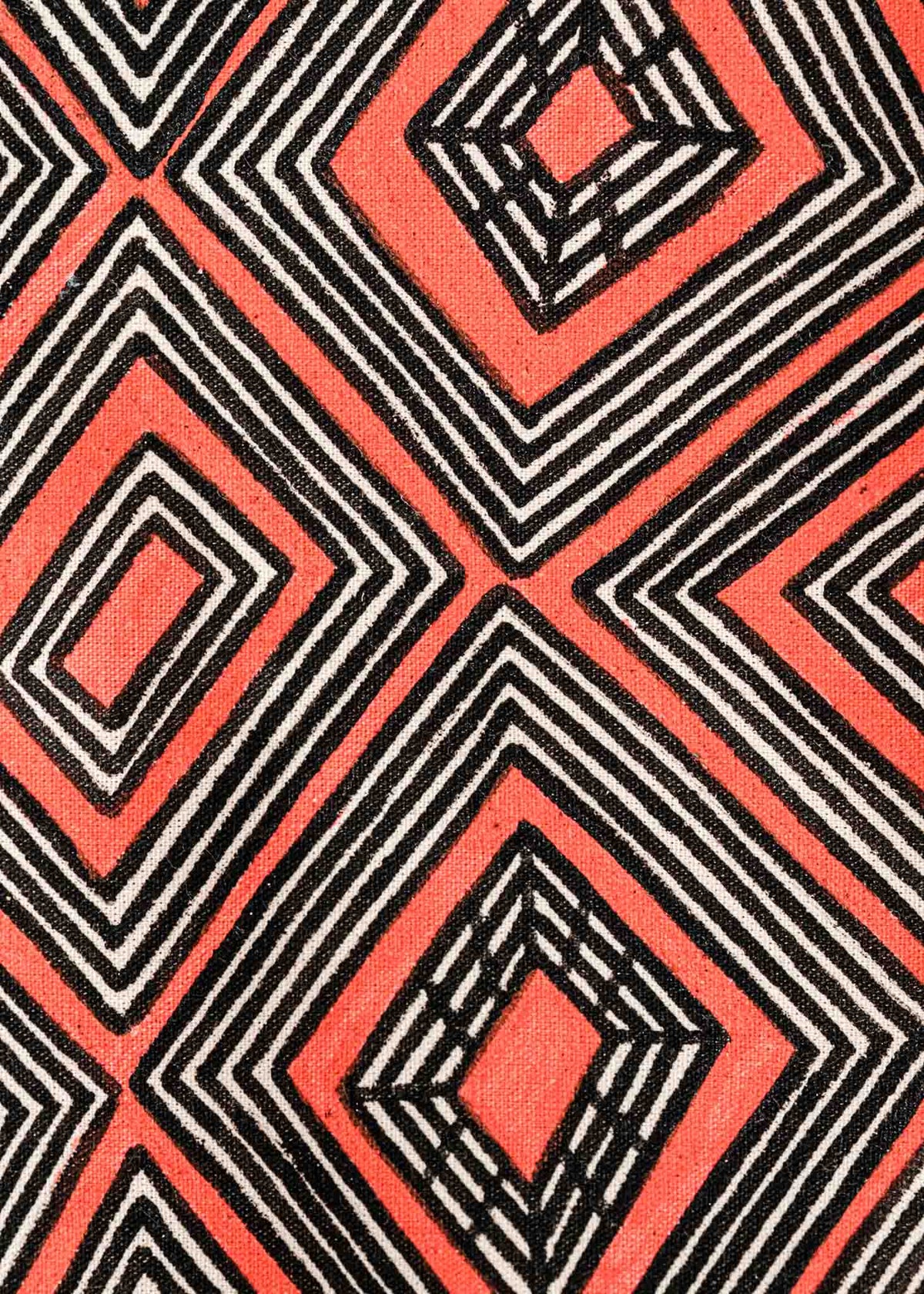 A pintura em tecido é uma inovação criativa indígena a partir de um dos aspectos mais característicos de suas culturas: a pintura corporal. A Tucum tem o prazer de apresentar toda a força e a beleza das pinturas indígenas!  Ganhe 10% de desconto na sua primeira compra!