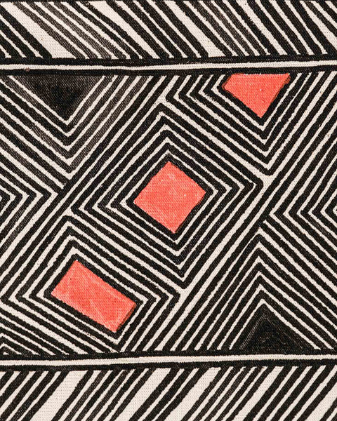 A pintura em tecido é uma inovação criativa indígena a partir de um dos aspectos mais característicos de suas culturas: a pintura corporal. A Tucum tem o prazer de apresentar toda a força e a beleza das pinturas indígenas!  Ganhe 10% de desconto na sua primeira compra!