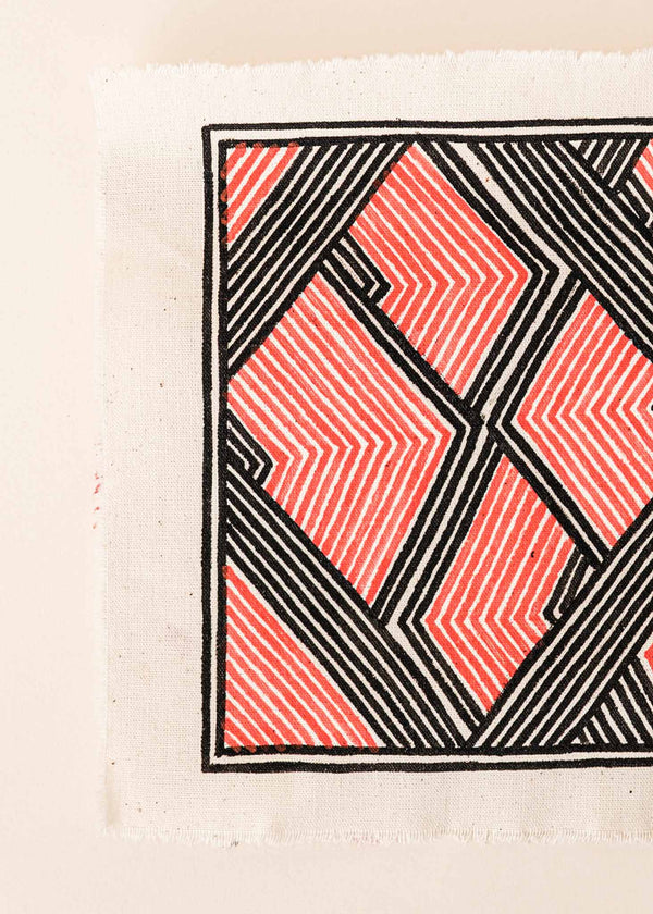 A pintura em tecido é uma inovação criativa indígena a partir de um dos aspectos mais característicos de suas culturas: a pintura corporal. A Tucum tem o prazer de apresentar toda a força e a beleza das pinturas indígenas!  Ganhe 10% de desconto na sua primeira compra!