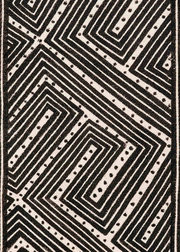 A pintura em tecido é uma inovação criativa indígena a partir de um dos aspectos mais característicos de suas culturas: a pintura corporal. A Tucum tem o prazer de apresentar toda a força e a beleza das pinturas indígenas!  Ganhe 10% de desconto na sua primeira compra!
