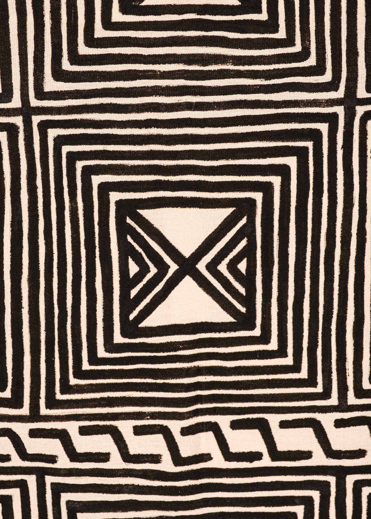 telas-kayapo-grafismos-indigena-comprar-banner-site-tucum_009_224eae1b-da5a-4f7a-a286-7631b5ce079a