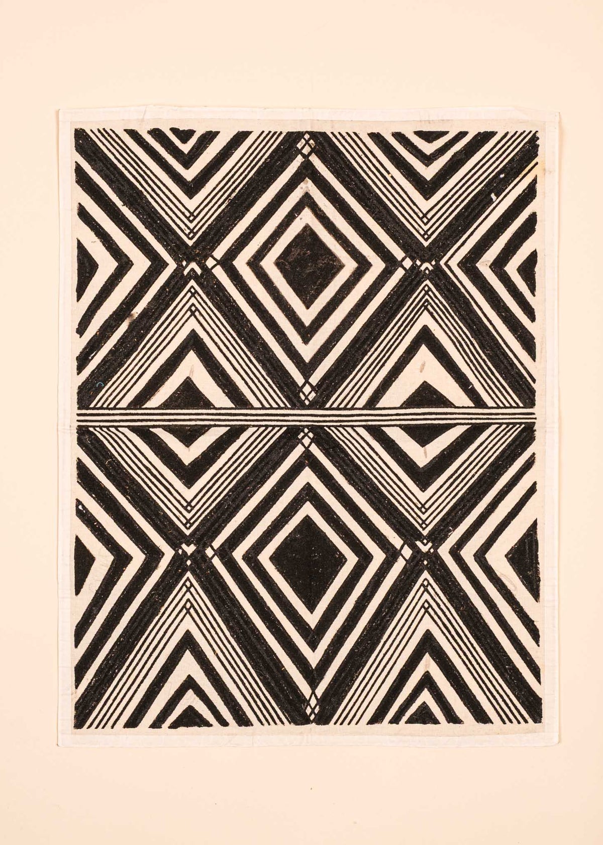 telas-kayapo-grafismos-indigena-comprar-banner-site-tucum_040_b390df12-4360-4170-9f5f-5cda29ca7978